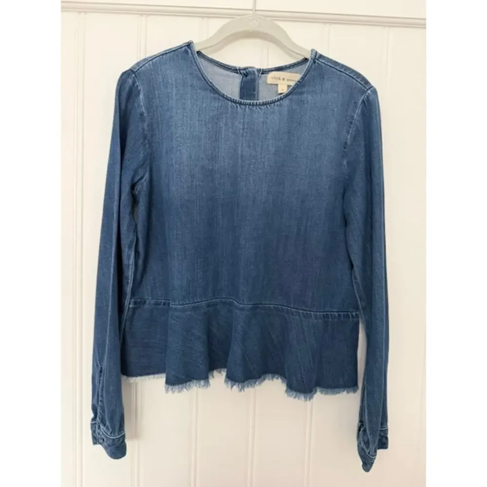 Cloth & Stone Chambray Lyocell Peplum Top Frayed Hem Button Back Long Sleeve S - Picture 2 of 10